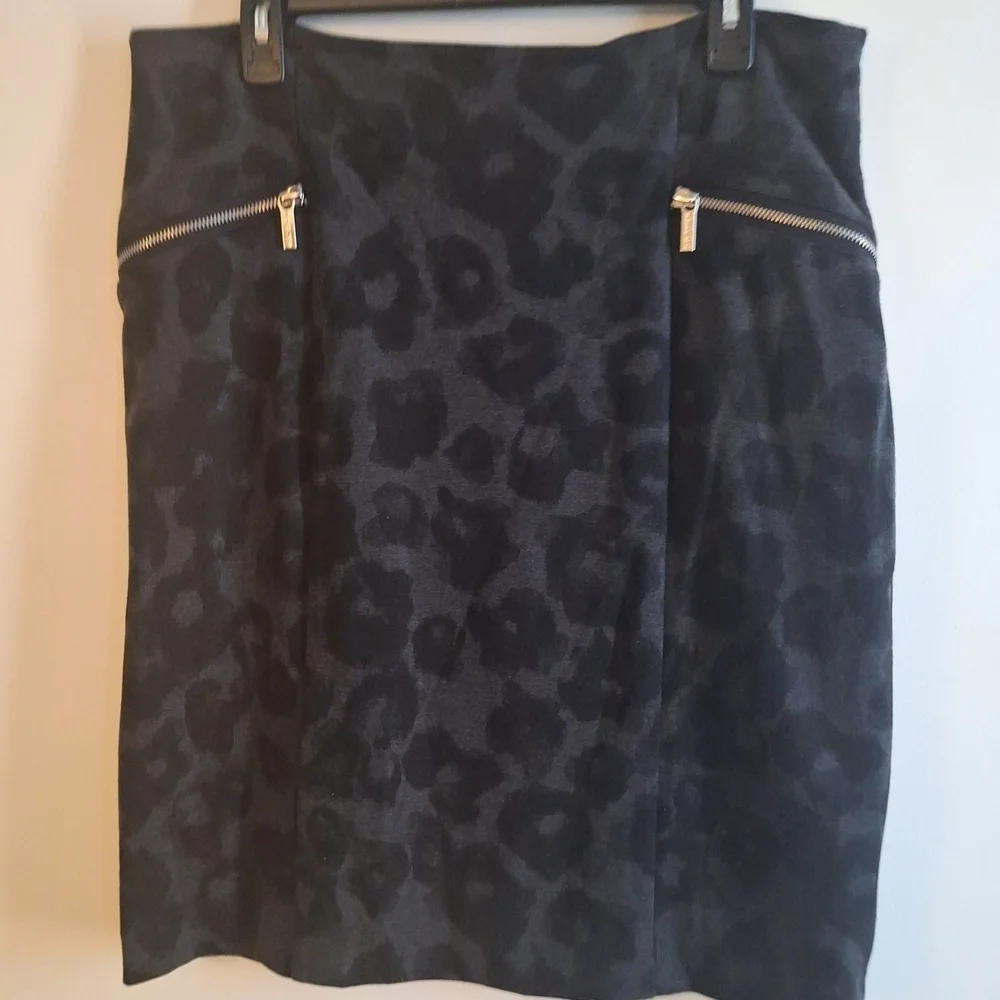 Michael Kors Black and Gray Animal Print Pencil Skirt